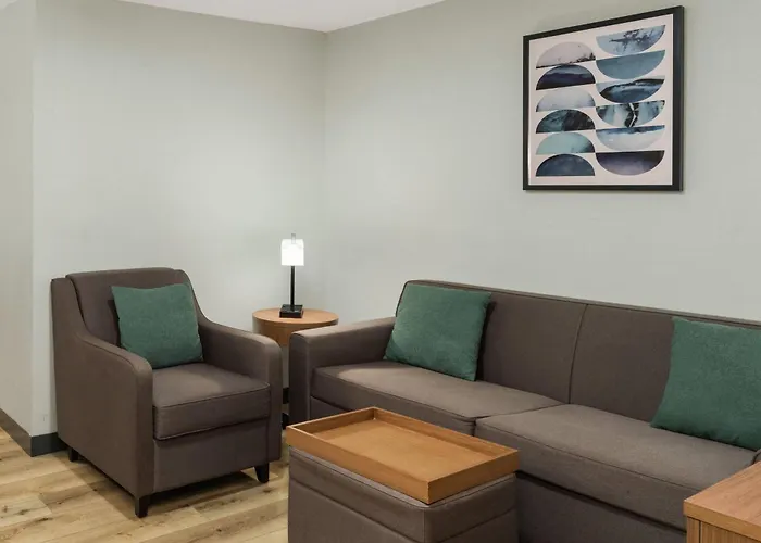 Wingate Suites By Wyndham Mansfield Ontario